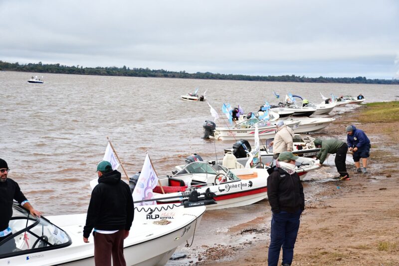 MONTE CASEROS: EL RÍO URUGUAY ES UNA FIESTA EN EL TORNEO DE LA TRIPLE FRONTERA