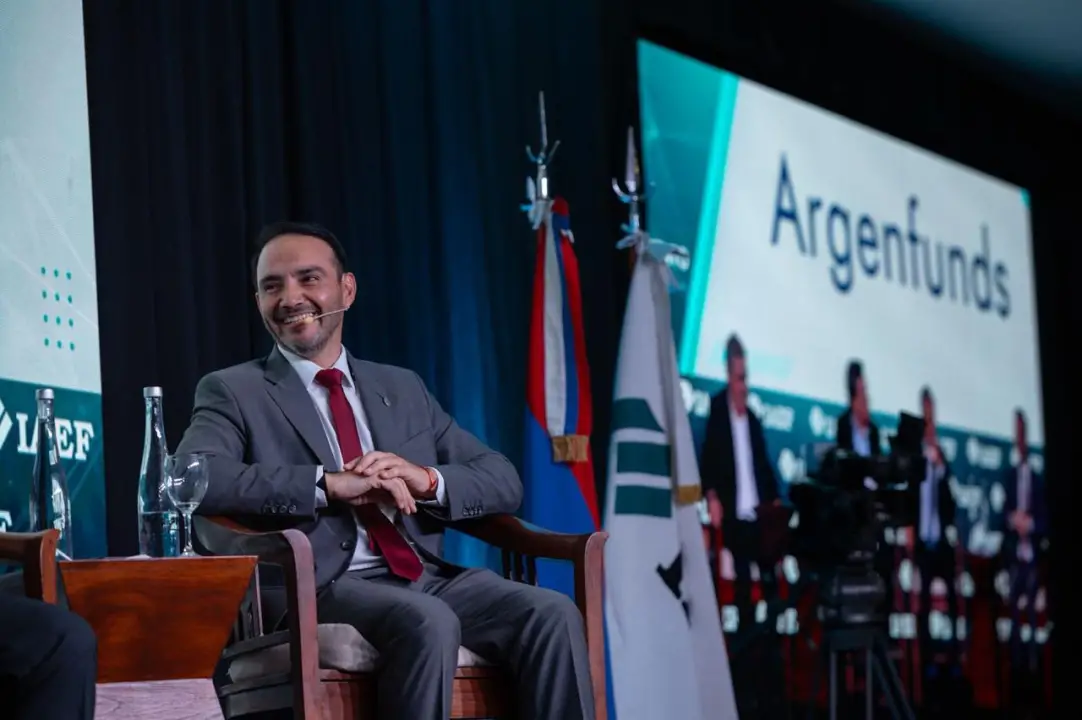 VALDÉS PRESENTÓ EN IGUAZÚ EL MODELO CORRENTINO PARA ATRAER INVERSIONES Y GENERAR DESARROLLO